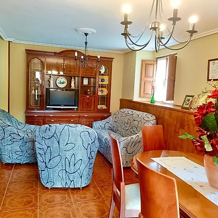 Pelayo I Venkovský dům *